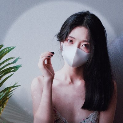 玩偶姐姐 HongKongDoll 头像